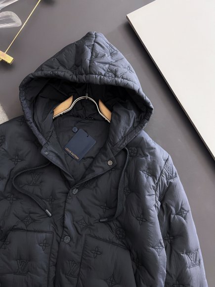 Louis Vuitton - Мужская стеганая куртка DZ_2009LV10 Louis Vuitton - Мужская стеганая куртка DZ_2009LV10