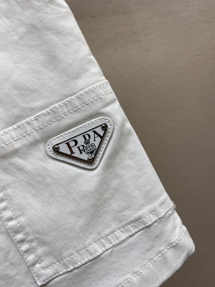 Prada - Мужские брючные шорты DZ_0705PR4 Prada - Мужские брючные шорты DZ_0705PR4