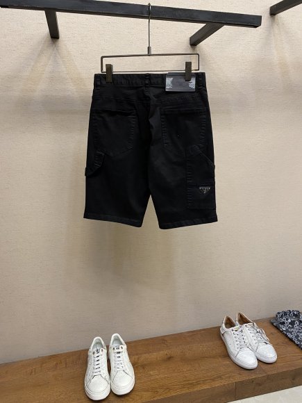 Prada - Мужские брючные шорты DZ_0705PR4 Prada - Мужские брючные шорты DZ_0705PR4