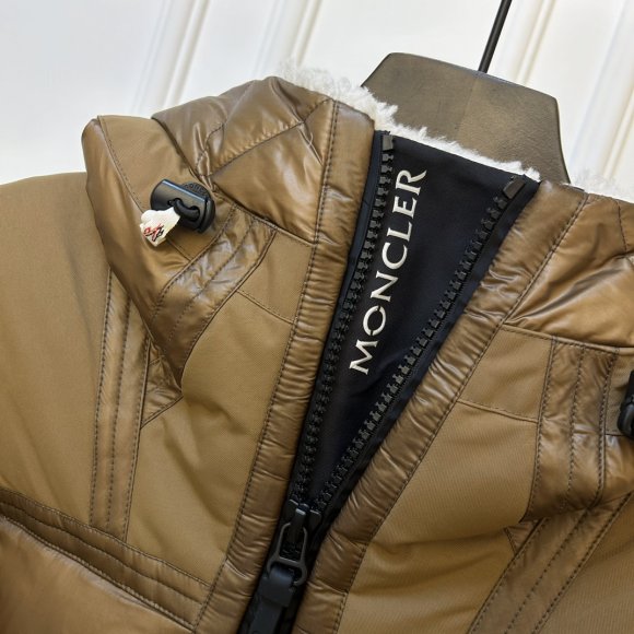 Moncler Grenoble - Мужская куртка пуховик KN_1811MO6 Moncler Grenoble - Мужская куртка пуховик KN_1811MO6