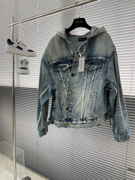Balenciaga - Женская джинсовая рубашка куртка AH_0701BA9 Balenciaga - Женская джинсовая рубашка куртка AH_0701BA9