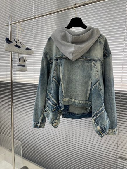 Balenciaga - Женская джинсовая рубашка куртка AH_0701BA9 Balenciaga - Женская джинсовая рубашка куртка AH_0701BA9