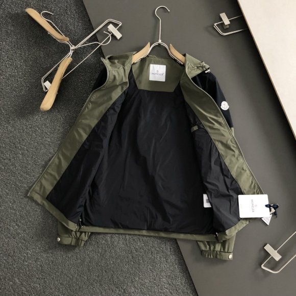 Moncler - Мужская куртка ветровка DZ_0108MO7 Moncler - Мужская куртка ветровка DZ_0108MO7