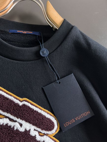 Louis Vuitton - Мужская кофта свитшот CF_0610LV8 Louis Vuitton - Мужская кофта свитшот CF_0610LV8