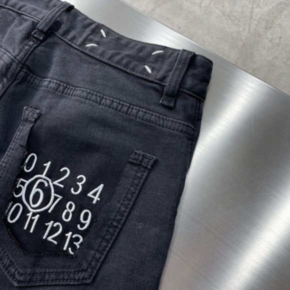 Maison Margiela MM6 - Мужские штаны джинсы DZ_2012MM6 Maison Margiela MM6 - Мужские штаны джинсы DZ_2012MM6