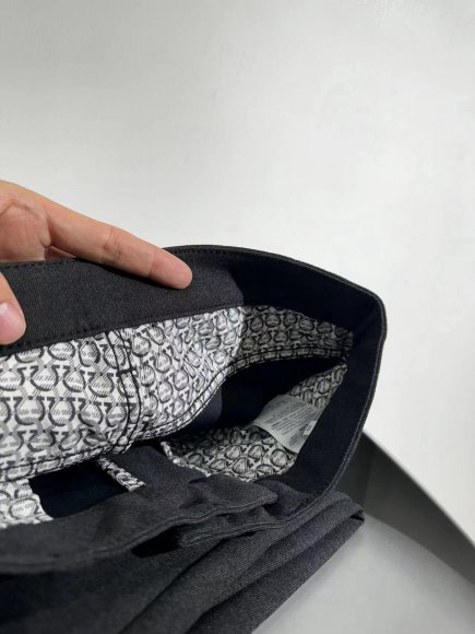 Salvatore Ferragamo - Мужские штаны брюки AB_2003SF6 Salvatore Ferragamo - Мужские штаны брюки AB_2003SF6