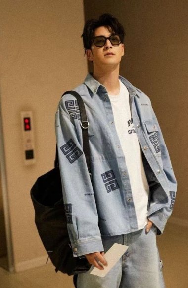 Givenchy - Мужская джинсовая рубашка куртка TJ_1508GI6 Givenchy - Мужская джинсовая рубашка куртка TJ_1508GI6