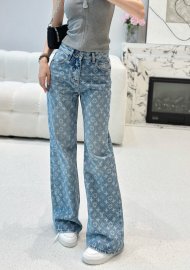Louis Vuitton - Женские штаны джинсы YE_2309LV9 Louis Vuitton - Женские штаны джинсы YE_2309LV9