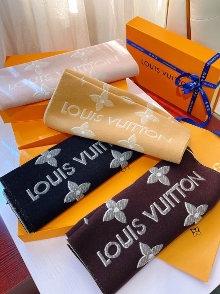 Louis Vuitton Essential Шерстяной шарф JX_0111LV1