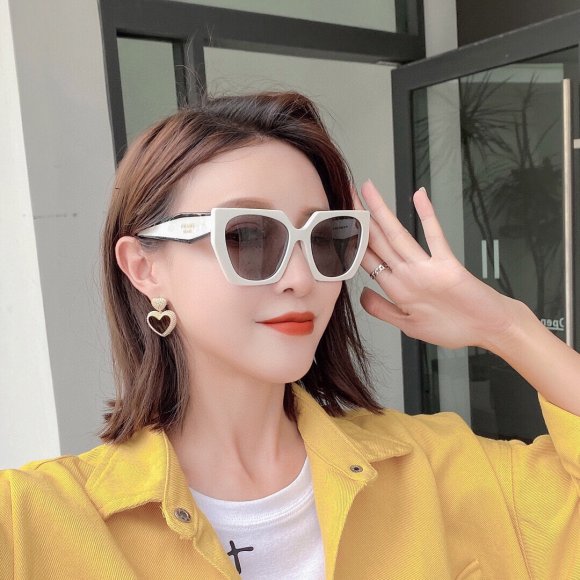 Prada Pu Kuaida Солнцезащитные очки BO_3101PR2 Prada Pu Kuaida Солнцезащитные очки BO_3101PR2