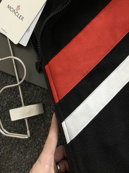 Moncler - Мужская куртка кофта толстовка DF_0812MO3 Moncler - Мужская куртка кофта толстовка DF_0812MO3