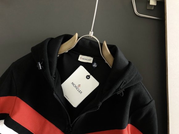 Moncler - Мужская куртка кофта толстовка DF_0812MO3 Moncler - Мужская куртка кофта толстовка DF_0812MO3