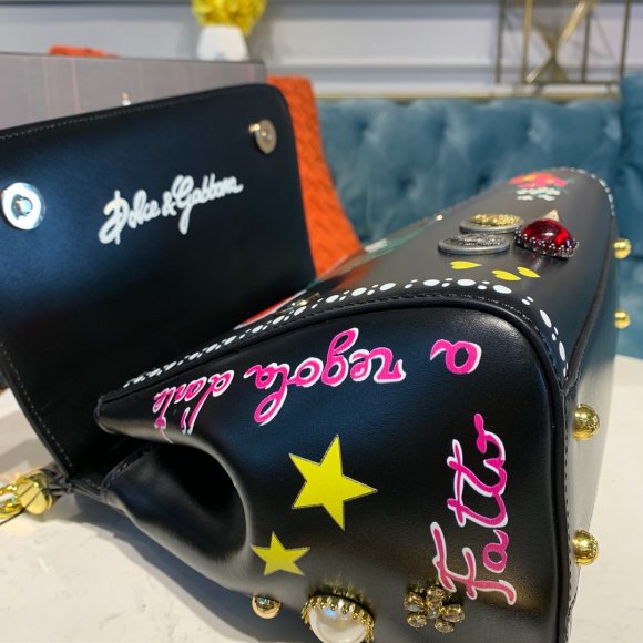 Dolce & Gabbana Женская сумка  DG_2303DG3