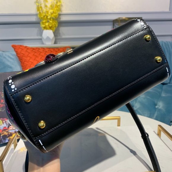 Dolce & Gabbana Женская сумка  DG_2303DG3