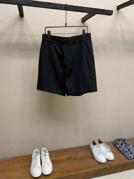 Valentino - Мужские брючные шорты DZ_0305VA6 Valentino - Мужские брючные шорты DZ_0305VA6