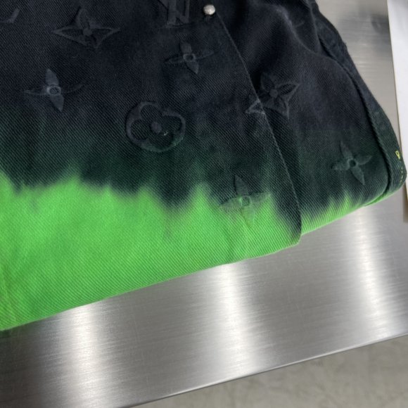 Louis Vuitton - Мужская джинсовая рубашка куртка (костюм штаны джинсы) TJ_1508LV7 Louis Vuitton - Мужская джинсовая рубашка куртка (костюм штаны джинсы) TJ_1508LV7