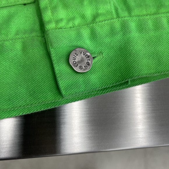 Louis Vuitton - Мужская джинсовая рубашка куртка (костюм штаны джинсы) TJ_1508LV7 Louis Vuitton - Мужская джинсовая рубашка куртка (костюм штаны джинсы) TJ_1508LV7