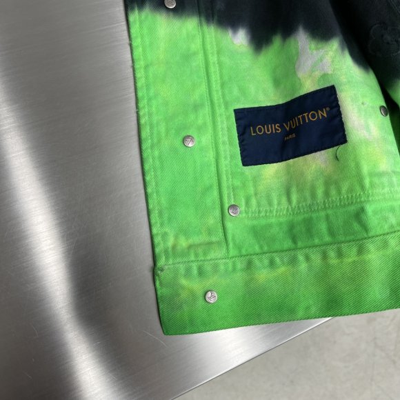 Louis Vuitton - Мужская джинсовая рубашка куртка (костюм штаны джинсы) TJ_1508LV7 Louis Vuitton - Мужская джинсовая рубашка куртка (костюм штаны джинсы) TJ_1508LV7