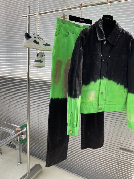 Louis Vuitton - Мужская джинсовая рубашка куртка (костюм штаны джинсы) TJ_1508LV7 Louis Vuitton - Мужская джинсовая рубашка куртка (костюм штаны джинсы) TJ_1508LV7