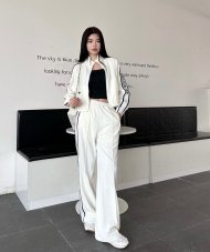 Dior - Женский спортивный костюм YE_2309DI10