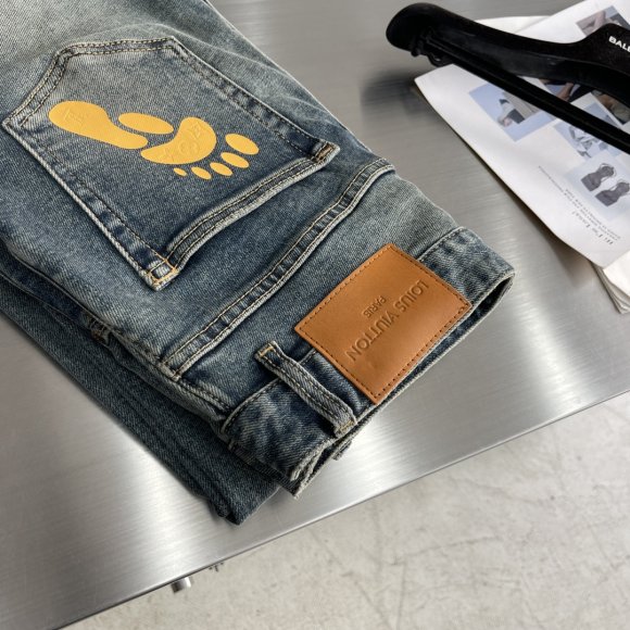 Louis Vuitton - Мужские штаны джинсы DZ_2012LV8 Louis Vuitton - Мужские штаны джинсы DZ_2012LV8