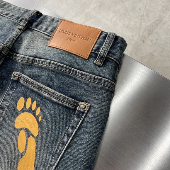 Louis Vuitton - Мужские штаны джинсы DZ_2012LV8 Louis Vuitton - Мужские штаны джинсы DZ_2012LV8