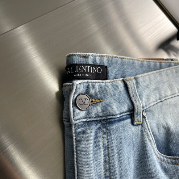 Valentino - Мужские штаны джинсы TJ_0204VA8 Valentino - Мужские штаны джинсы TJ_0204VA8