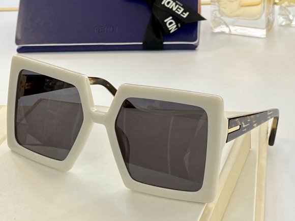 Fendi Солнцезащитные очки BO_1907FE4 Fendi Солнцезащитные очки BO_1907FE4