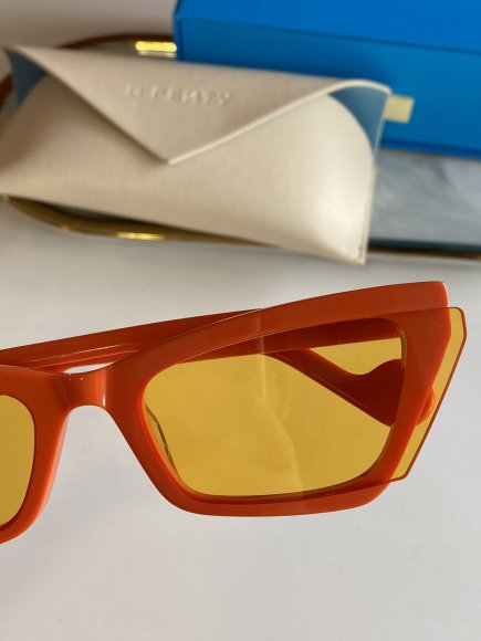 Fenty - Солнцезащитные очки K2_1804FE2 Fenty - Солнцезащитные очки K2_1804FE2