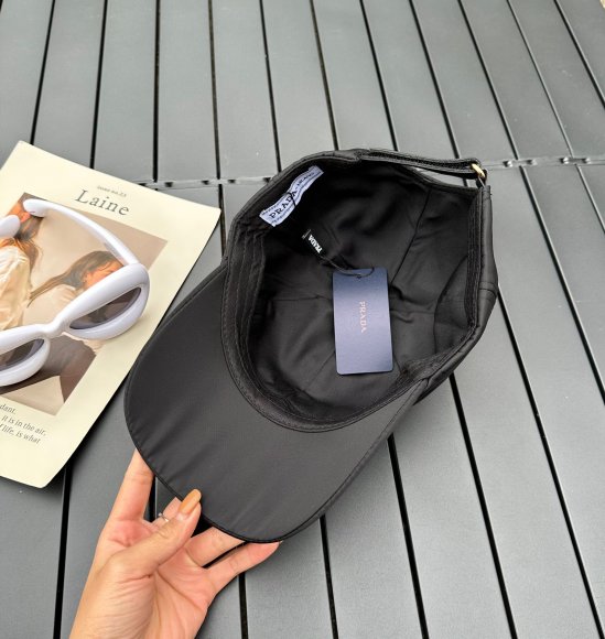 Prada - Бейсболка кепка AO_2404PR1 Prada - Бейсболка кепка AO_2404PR1