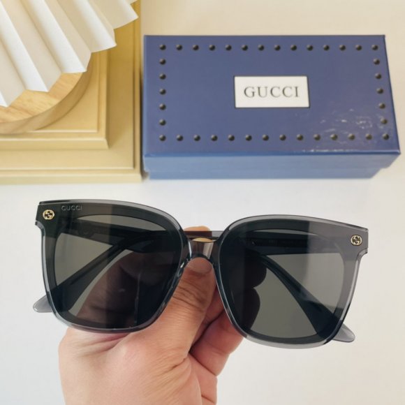 Gucci очки K2_2702GU7