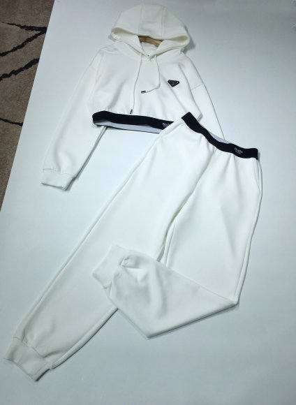 Prada - Женский спортивный костюм YE_2309PR12 Prada - Женский спортивный костюм YE_2309PR12