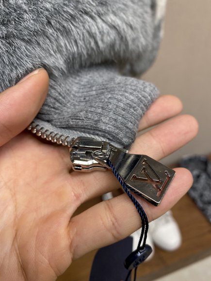 Louis Vuitton - Мужская куртка шуба DZ_0312LV1 Louis Vuitton - Мужская куртка шуба DZ_0312LV1