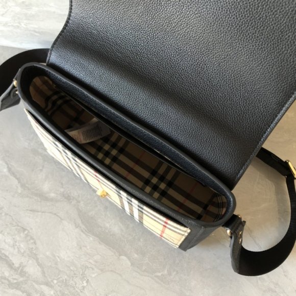 Burberry Crossbody Сумка мессенджер BU_0906BU1