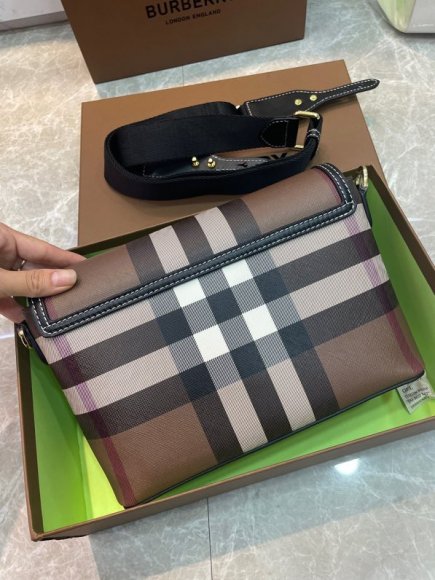 Burberry Женская сумка мессенджер BU1_0302BU1