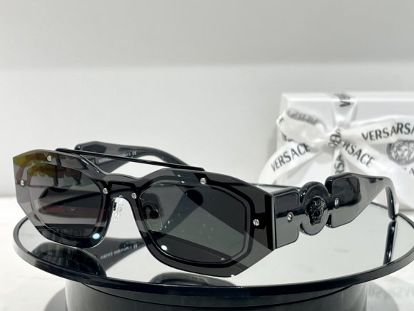 Versace Солнцезащитные очки BO_0702VE1 Versace Солнцезащитные очки BO_0702VE1