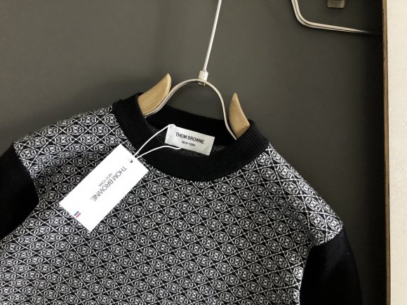 Thom Browne - Мужская кофта свитер CF_0111TB5 Thom Browne - Мужская кофта свитер CF_0111TB5