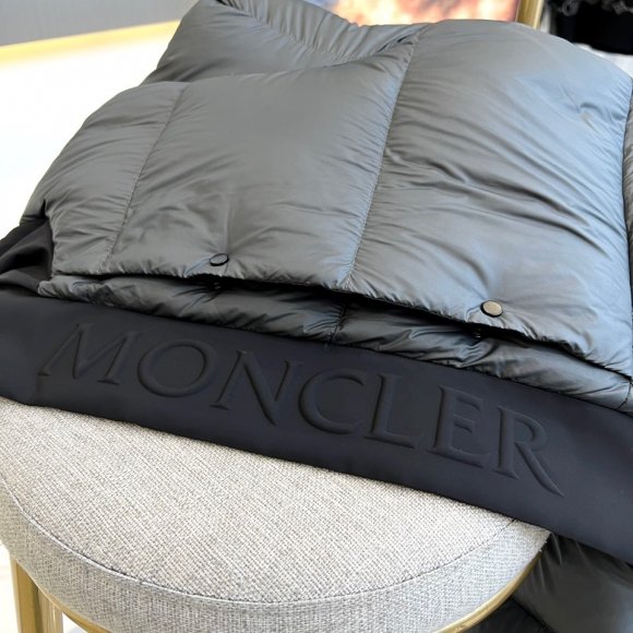 Moncler Madeira - Мужская куртка пуховик DZ_2411MO3 Moncler Madeira - Мужская куртка пуховик DZ_2411MO3