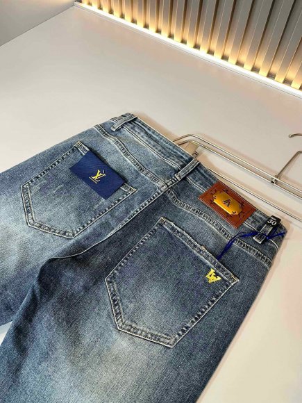 Louis Vuitton - Мужские штаны джинсы DF_0208LV1 Louis Vuitton - Мужские штаны джинсы DF_0208LV1