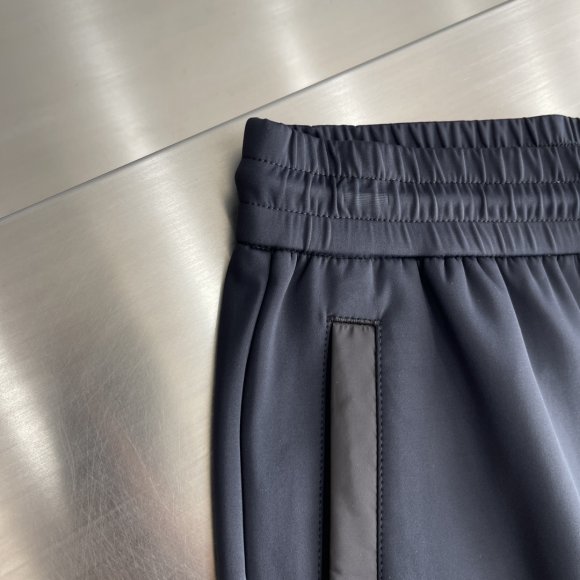 Prada - Мужские спортивные штаны TJ_1508PR10 Prada - Мужские спортивные штаны TJ_1508PR10