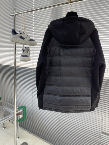 Moncler - Мужская куртка ветровка кофта TJ_0511MO4 Moncler - Мужская куртка ветровка кофта TJ_0511MO4