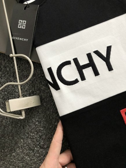 Givenchy - Мужская футболка майка DZ_1202GI6 Givenchy - Мужская футболка майка DZ_1202GI6