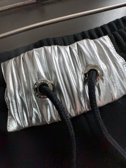 Moncler - Мужские шорты DZ_0305MO10 Moncler - Мужские шорты DZ_0305MO10