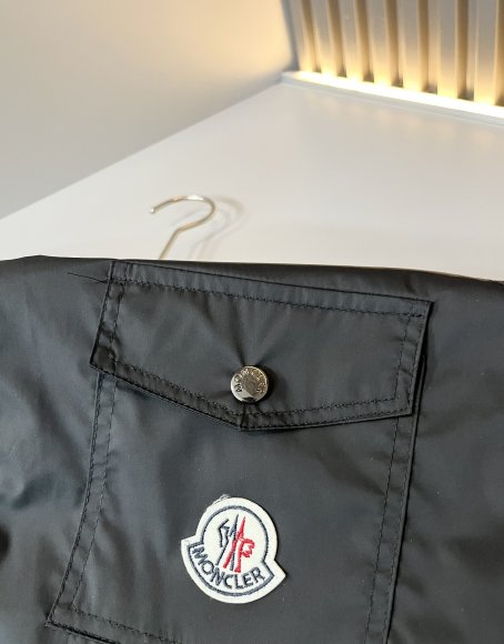 Moncler - Мужская куртка ветровка DF_0208MO2 Moncler - Мужская куртка ветровка DF_0208MO2