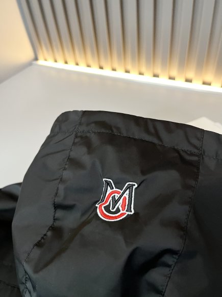Moncler - Мужская куртка ветровка DF_0208MO2