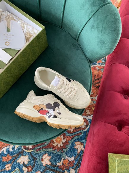 Gucci Rhyton Женские кроссовки UG_0202GU1W