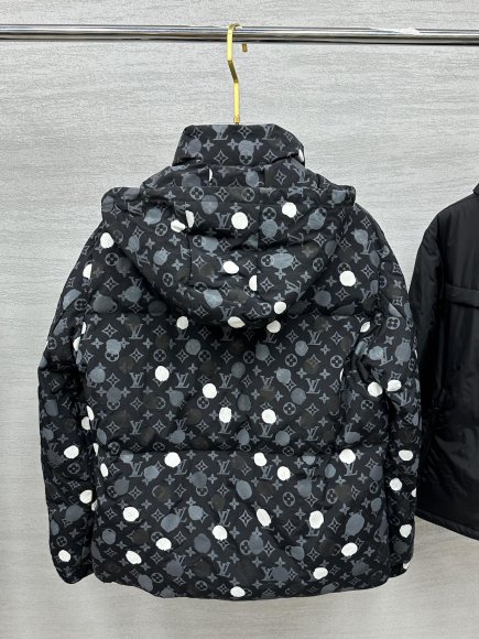 Louis Vuitton & Yayoi Kusama Painted Dots - Мужская куртка пуховик DZ_1210LV1 Louis Vuitton & Yayoi Kusama Painted Dots - Мужская куртка пуховик DZ_1210LV1