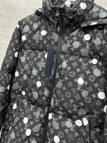 Louis Vuitton & Yayoi Kusama Painted Dots - Мужская куртка пуховик DZ_1210LV1 Louis Vuitton & Yayoi Kusama Painted Dots - Мужская куртка пуховик DZ_1210LV1