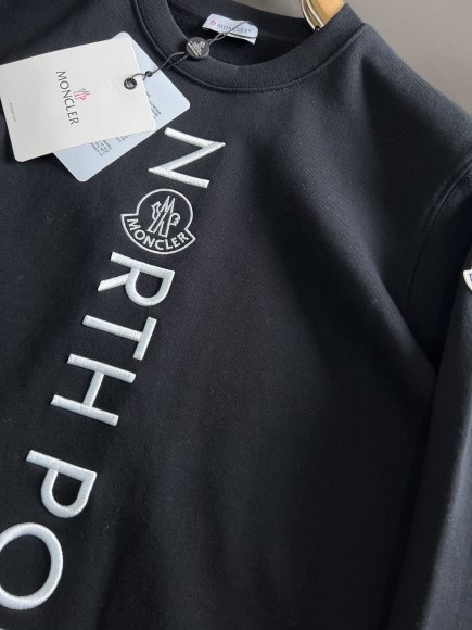 Moncler - Мужская кофта свитшот DZ_2411MO5 Moncler - Мужская кофта свитшот DZ_2411MO5