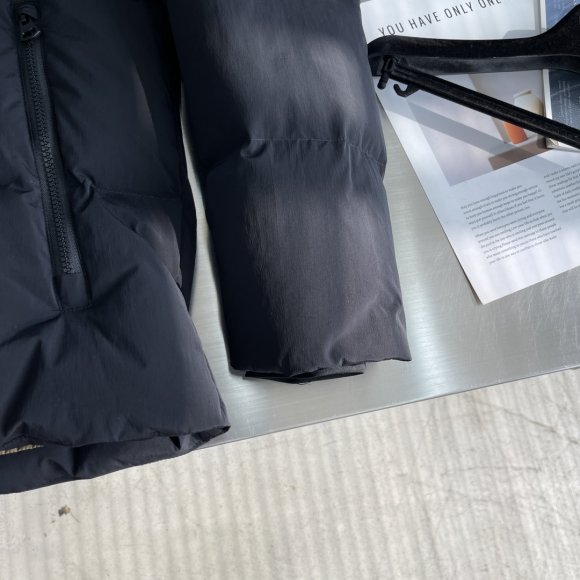 Burberry - Мужская куртка пуховик TJ_0511BU6